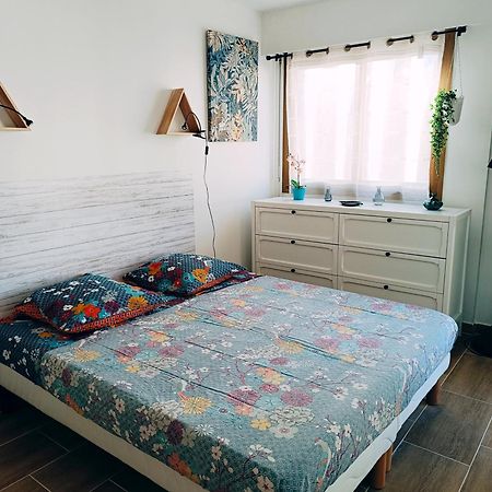 2 pièces climatisé avec balcon dans le vieil Antibes, résidence moderne avec ascenseur Esterno foto