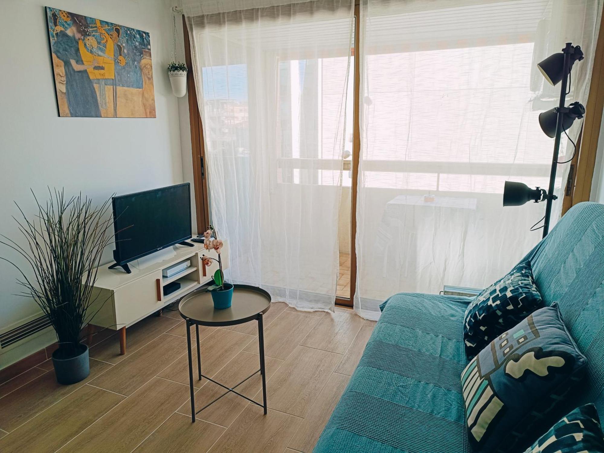 2 pièces climatisé avec balcon dans le vieil Antibes, résidence moderne avec ascenseur Esterno foto